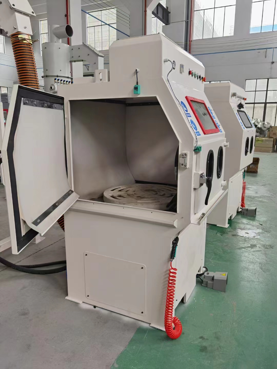 四平移动式抛丸机的工作原理?